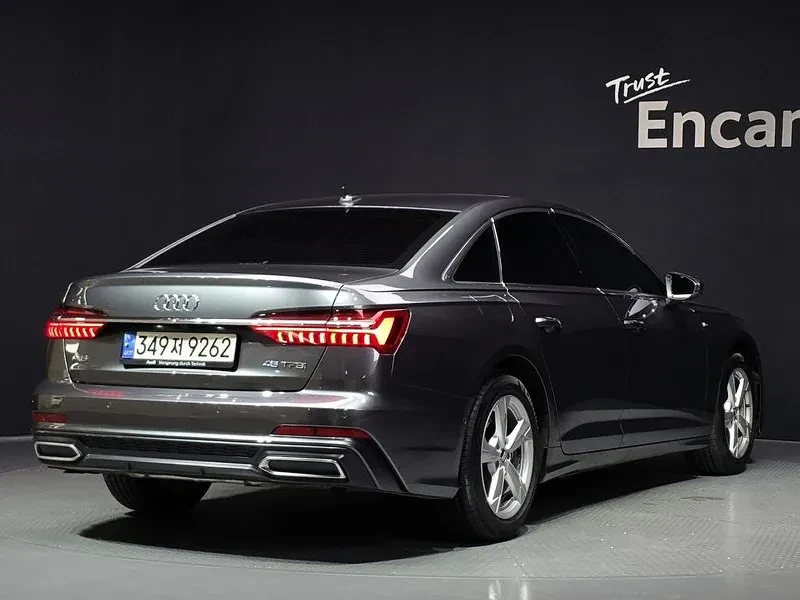 Audi A6 C8 45 TFSI, снимка 2 - Автомобили и джипове - 55707138