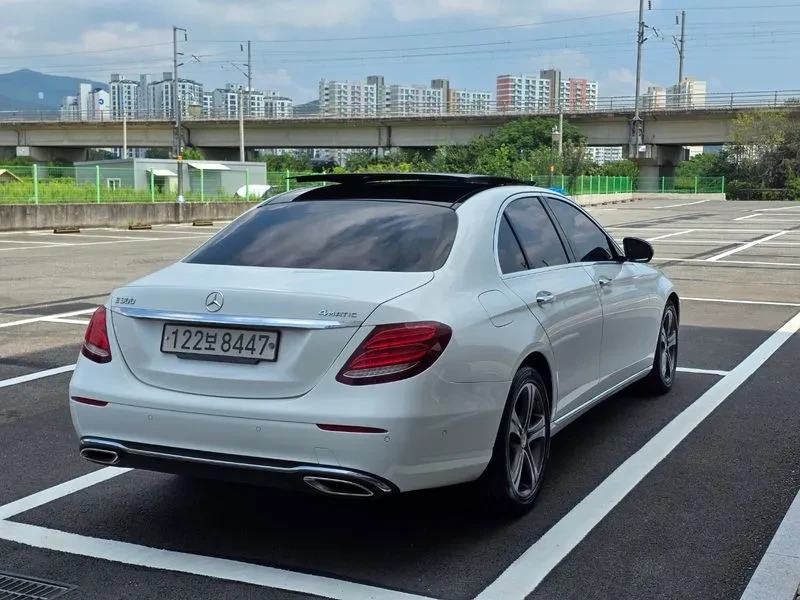 Mercedes-Benz E 300 ���� 30% ����� | Mobile.bg � ����������� 4