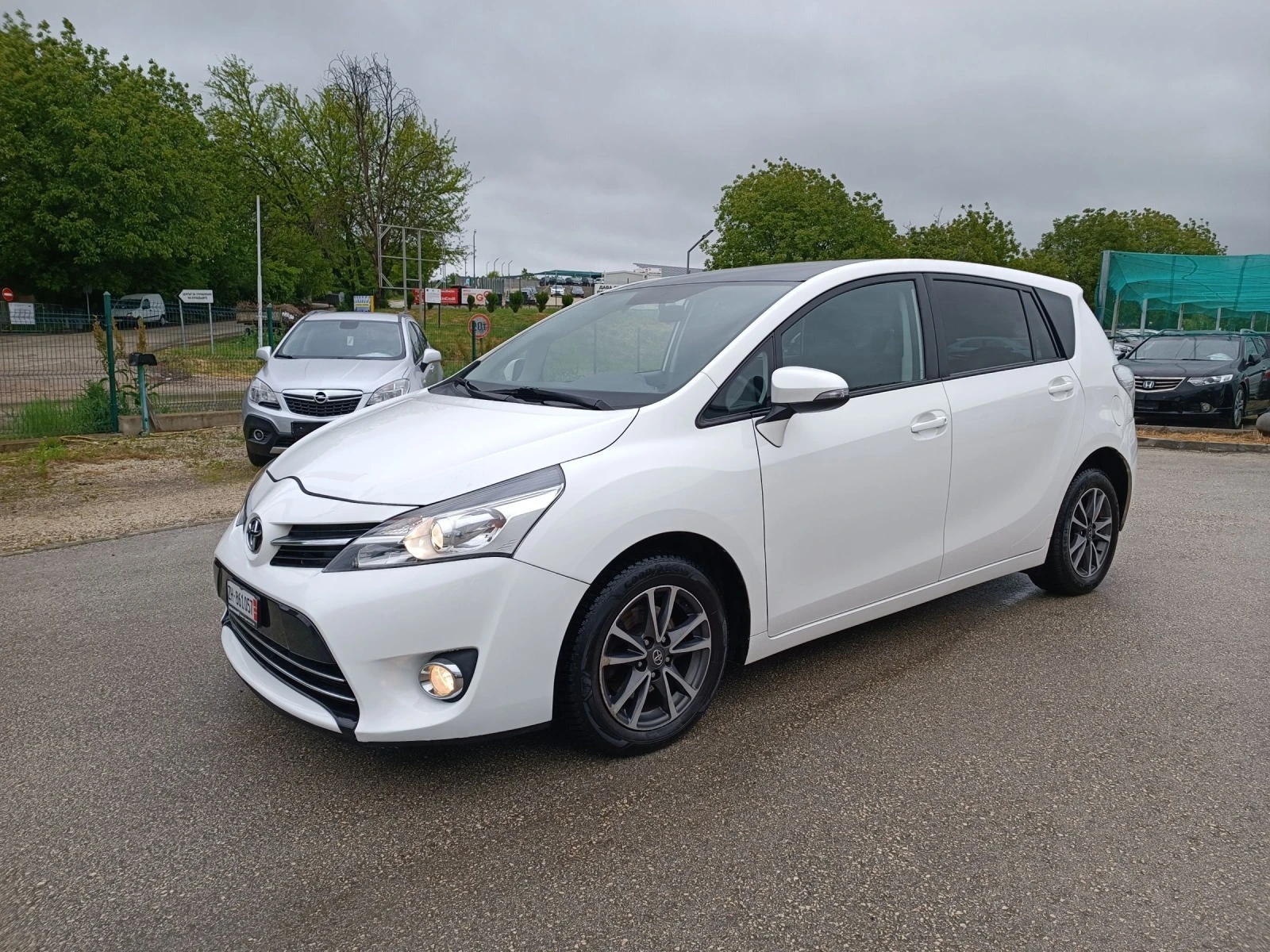 Toyota Verso 1.8i-147кс-ШВЕЙЦАРИЯ-АВТОМАТ-FACELIFT-7м - изображение 8