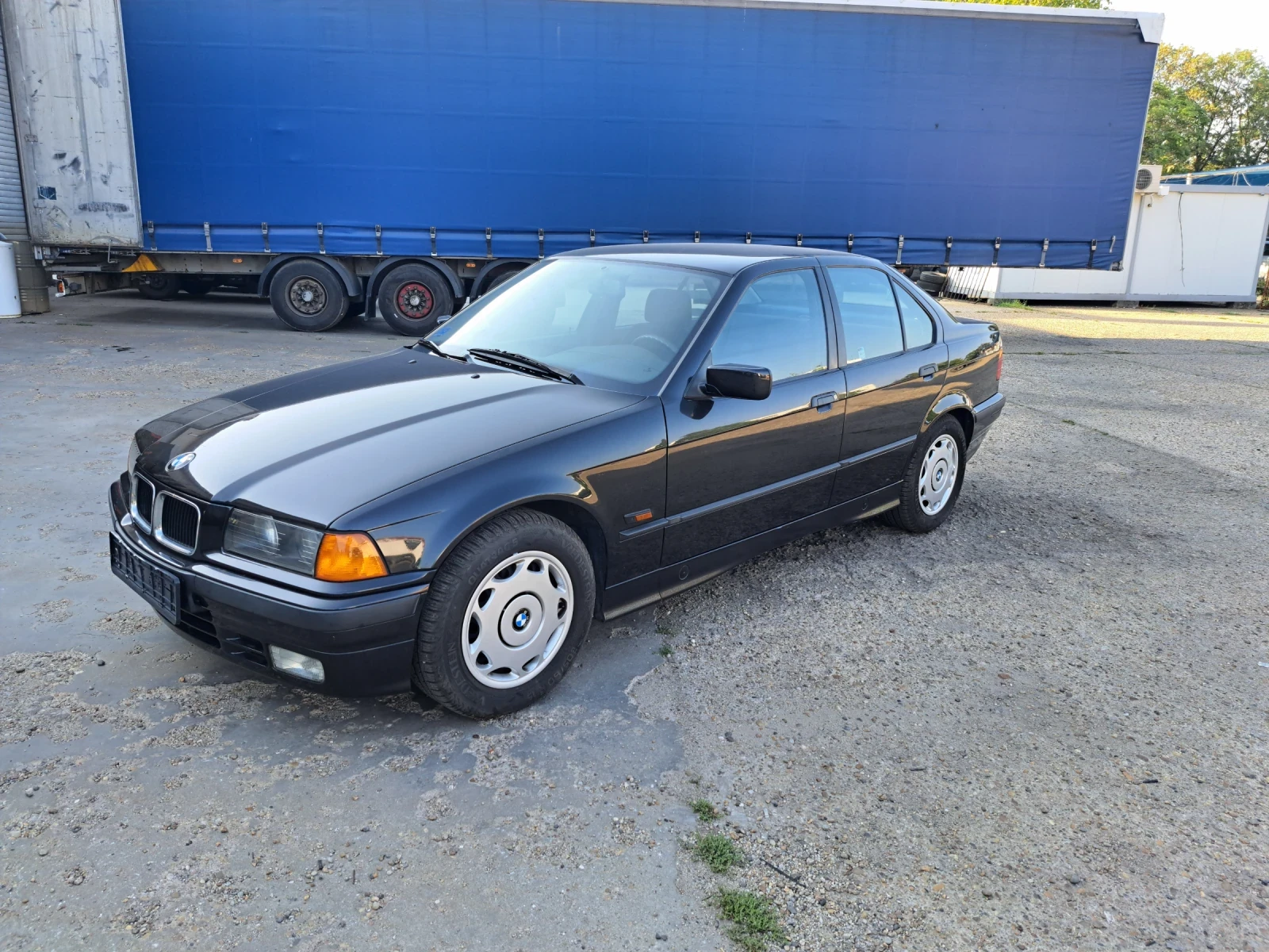 BMW 318 167000 - изображение 2