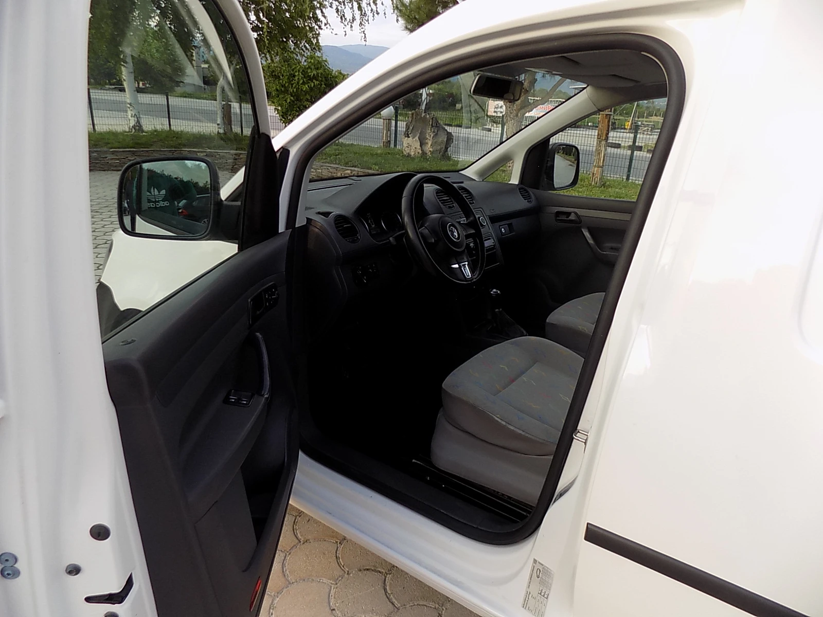 VW Caddy  - изображение 9