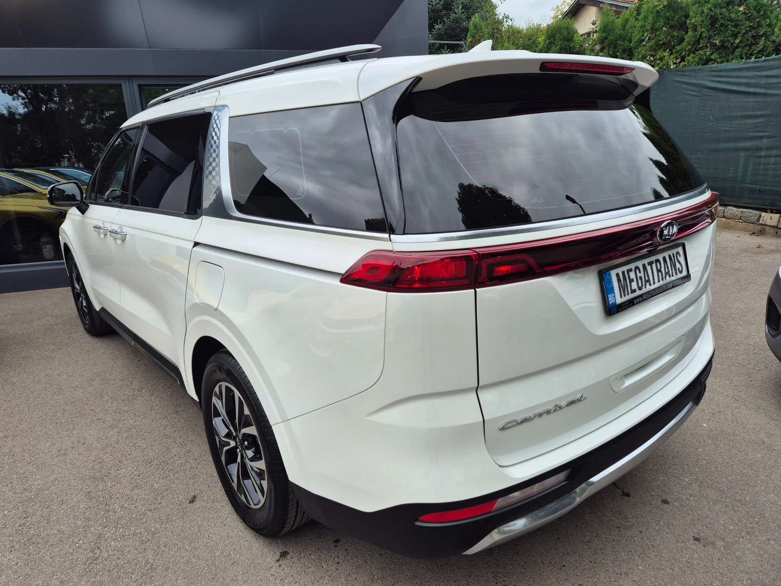 Kia Carnival 2.2 CRDI 8+ 1 ДДС - изображение 3