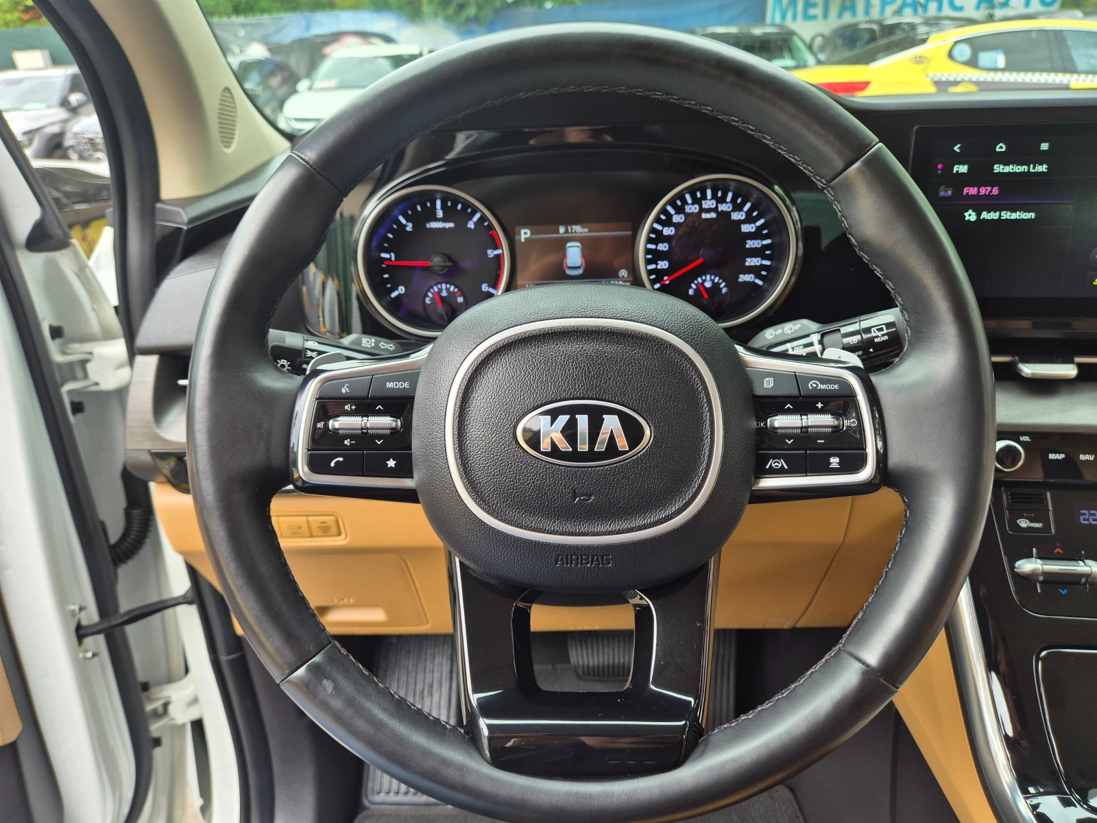 Kia Carnival 2.2 CRDI 8+ 1 ДДС - изображение 8