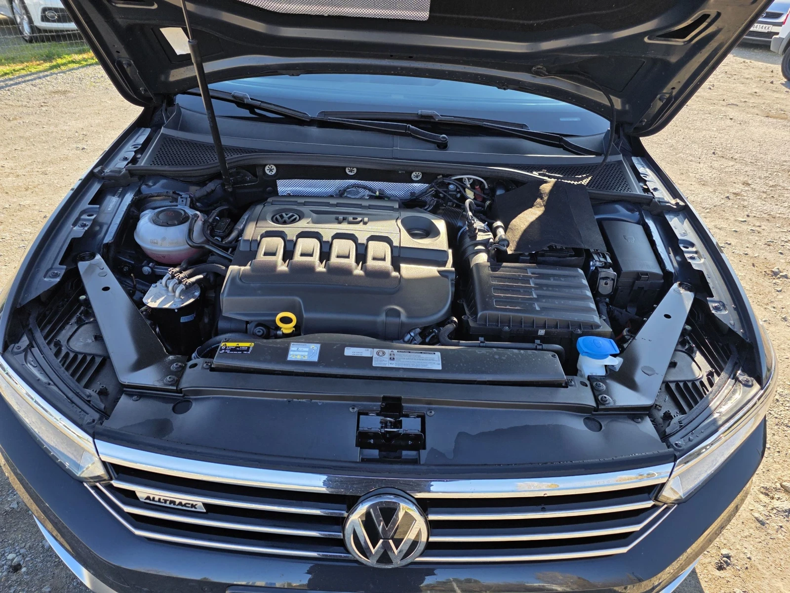 VW Passat  Alltrack 2.0 TDI 190k.c | Mobile.bg   16