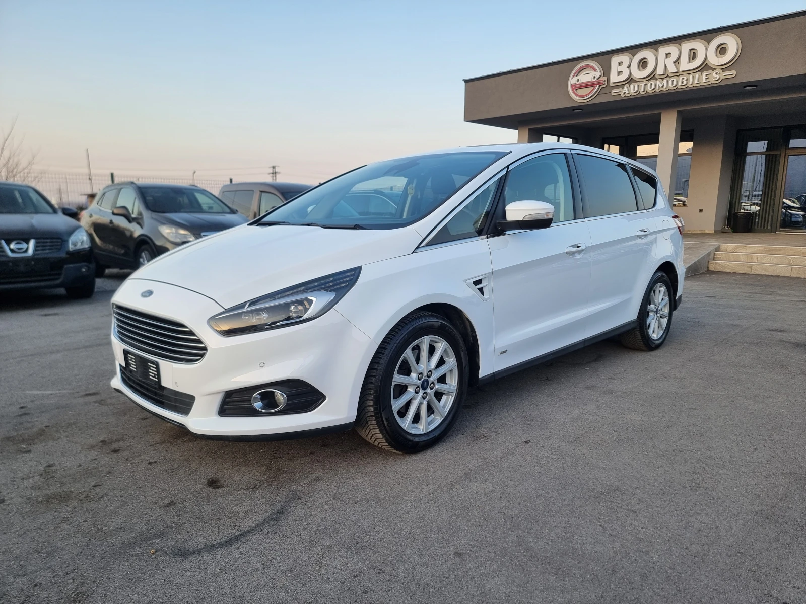 Ford S-Max 2.0TDI, снимка 3 - Автомобили и джипове - 53870062