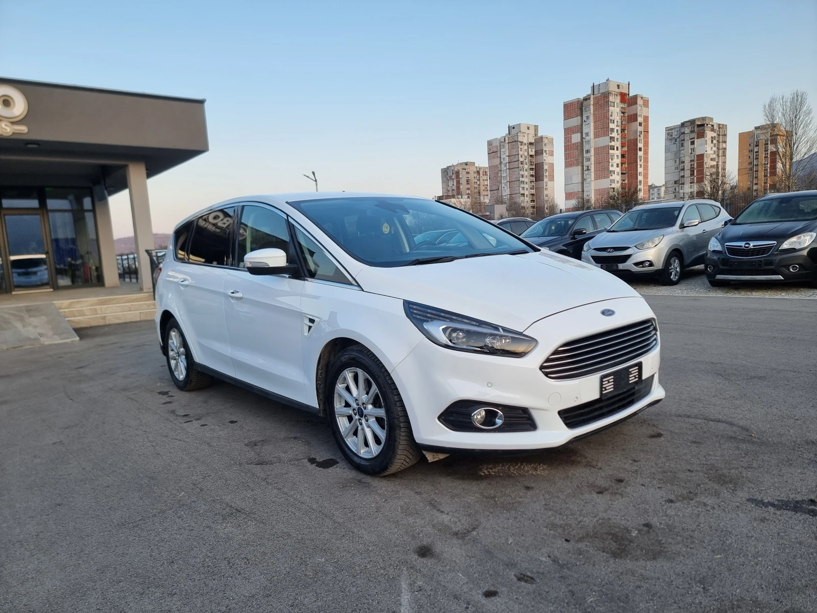 Ford S-Max 2.0TDI, снимка 8 - Автомобили и джипове - 53870062