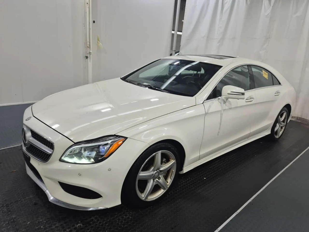 Mercedes-Benz CLS 400  | HARMAN KARDON | DISTRONIC | ОБДУХВАНЕ | PANO | 