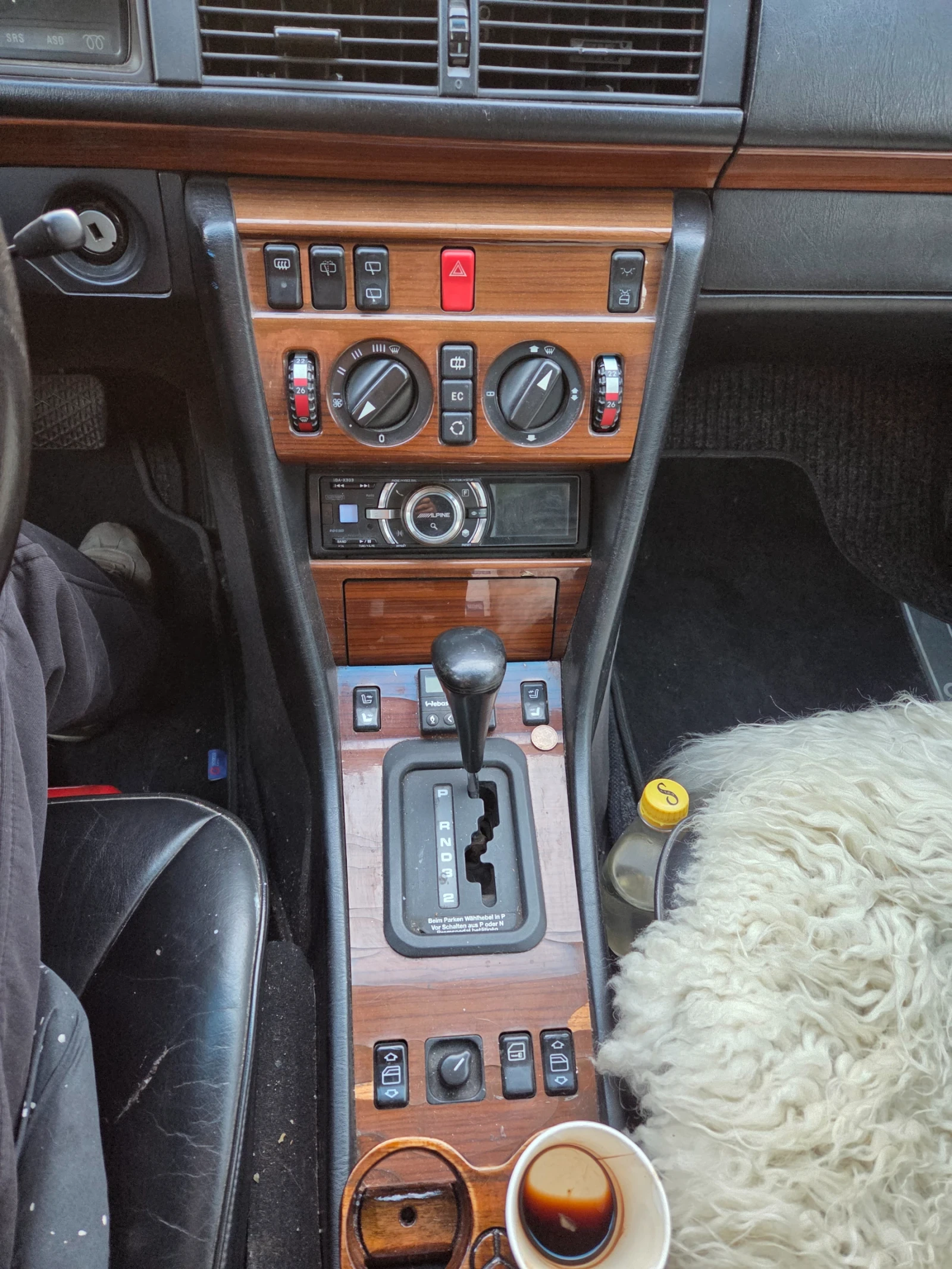 Mercedes-Benz E 300, снимка 2 - Автомобили и джипове - 54213114