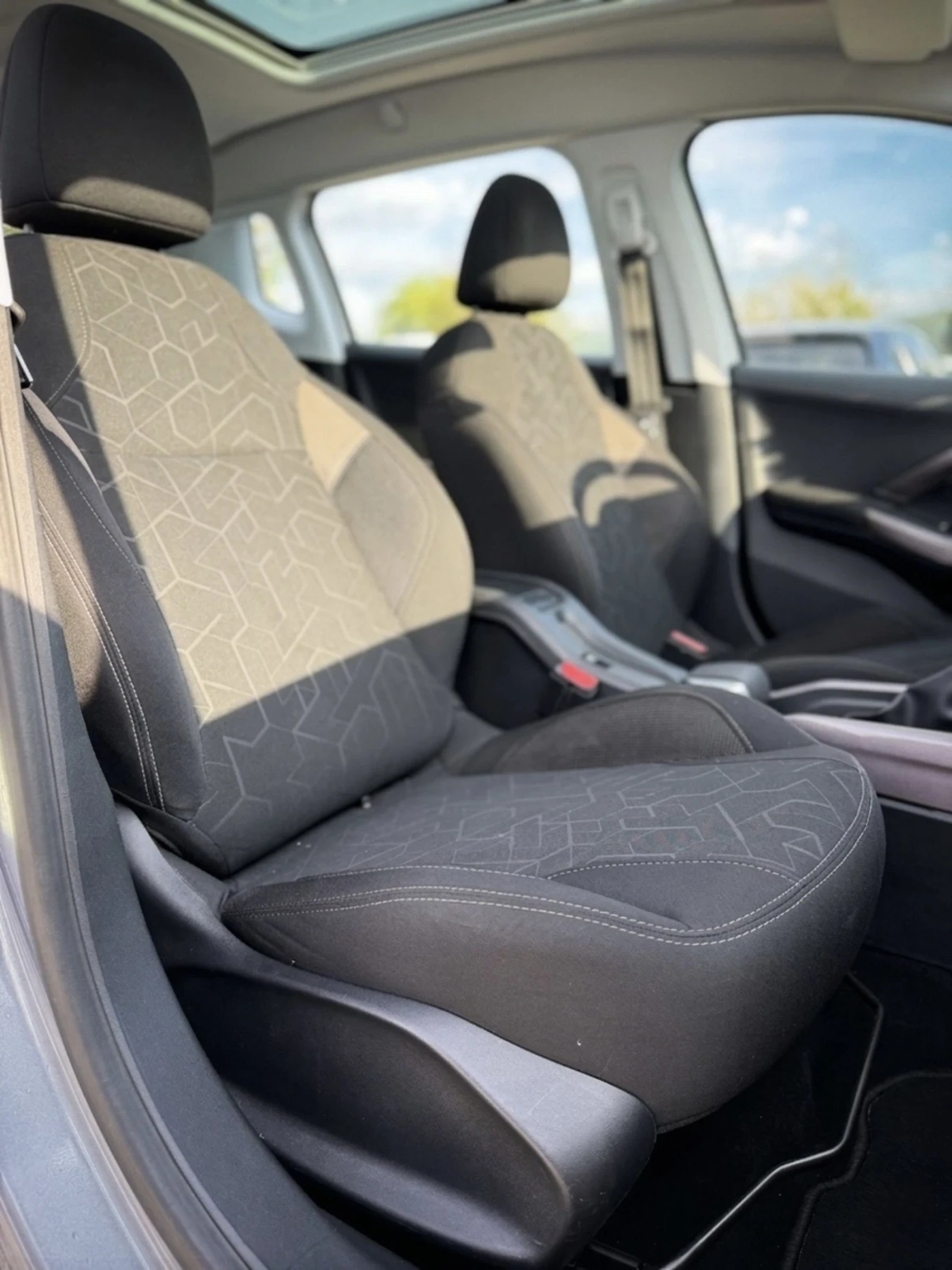 Peugeot 2008 1.2 i VTI, снимка 9 - Автомобили и джипове - 54437872
