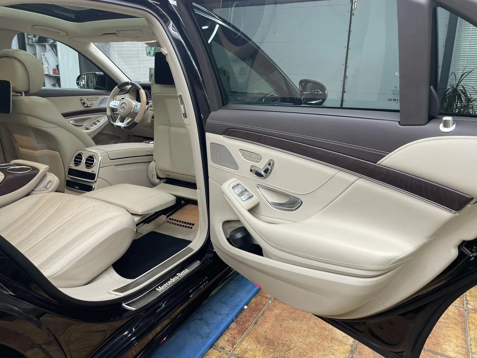 Mercedes-Benz S 400, снимка 8 - Автомобили и джипове - 54586530