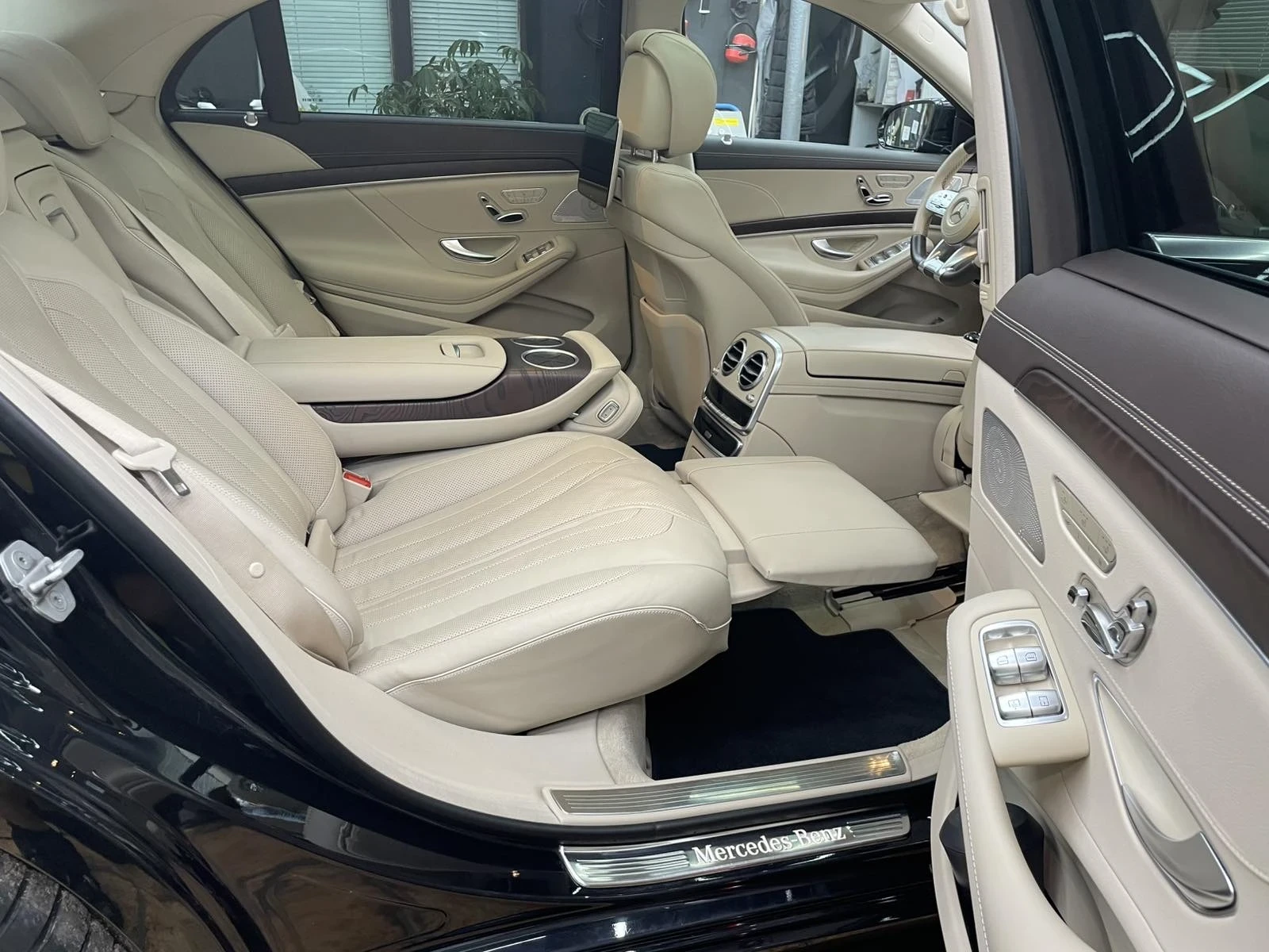 Mercedes-Benz S 400, снимка 15 - Автомобили и джипове - 54586530