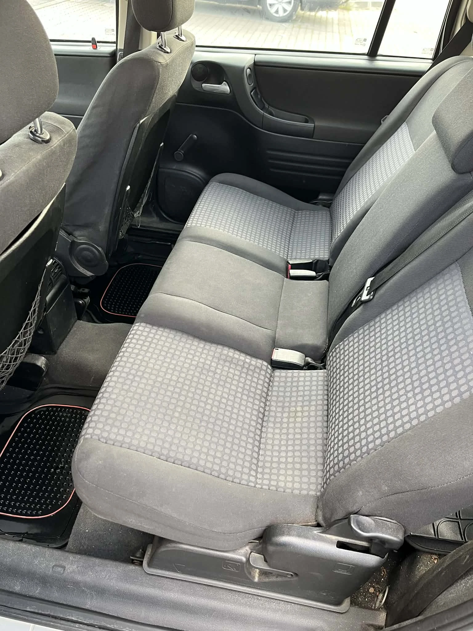 Opel Zafira 1, 6 Фабричен метан, снимка 11 - Автомобили и джипове - 54623545