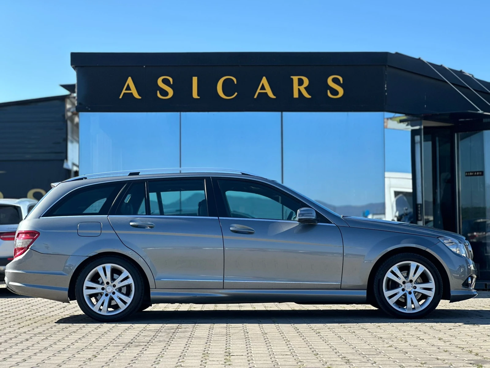 Mercedes-Benz C 220 / AMG PACK / PODGREV / NAVI / KOJA /, снимка 6 - Автомобили и джипове - 54697742