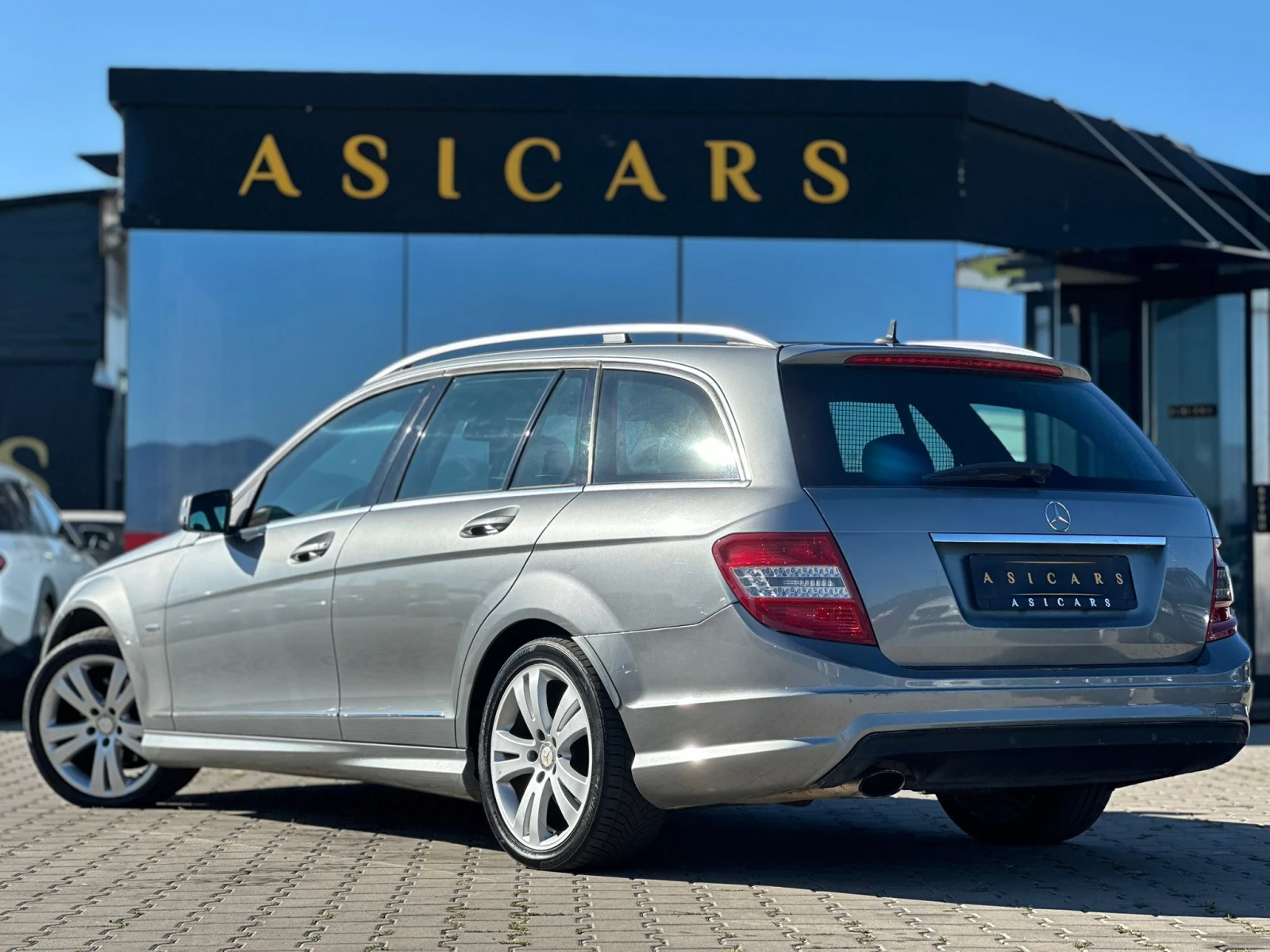 Mercedes-Benz C 220 / AMG PACK / PODGREV / NAVI / KOJA /, снимка 3 - Автомобили и джипове - 54697742