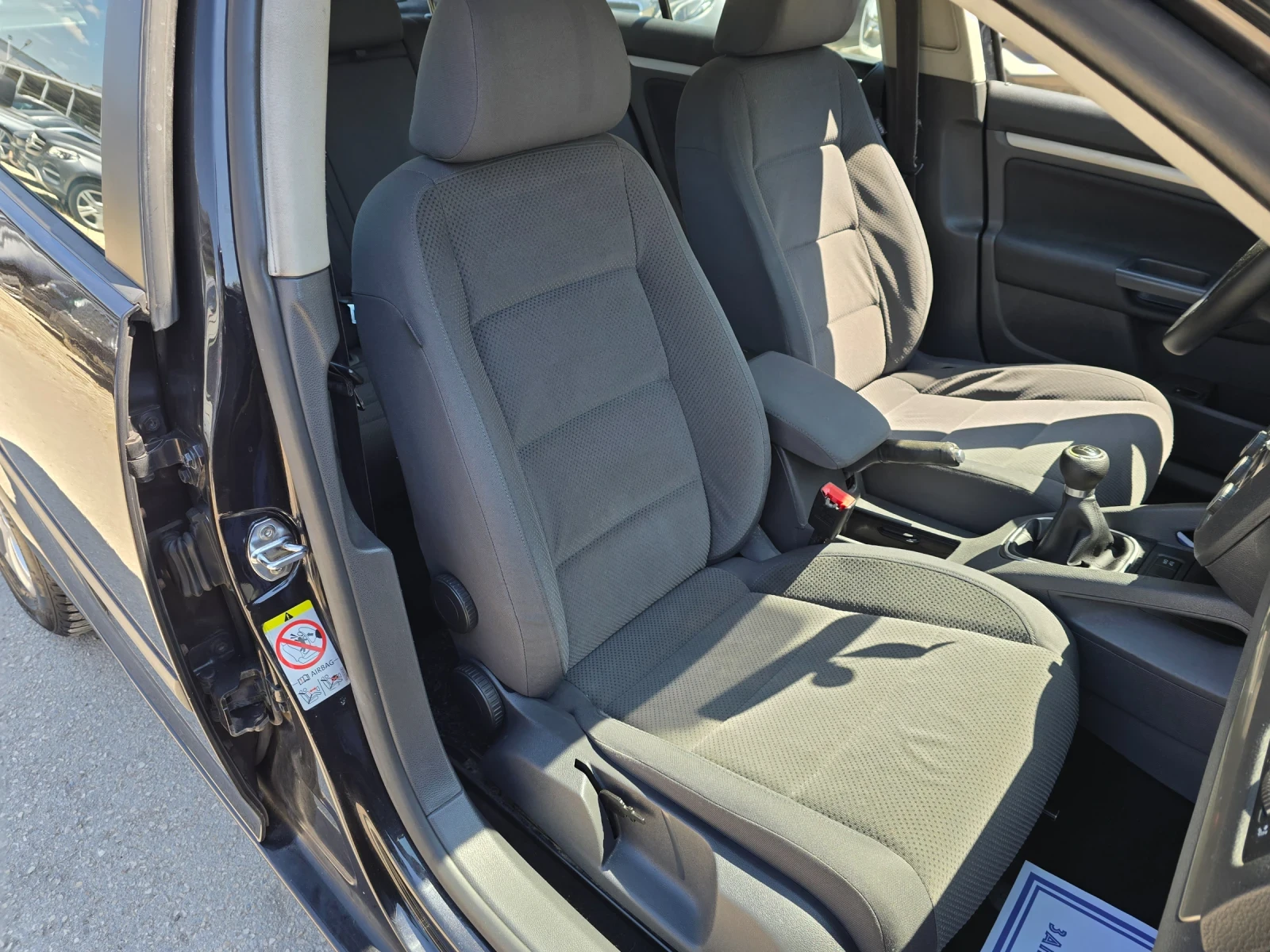 VW Golf 1.9TDI 105к.с 6 скорости , снимка 13 - Автомобили и джипове - 55557066