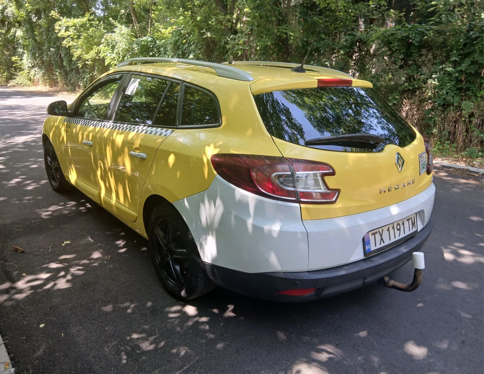 Renault Megane 1.5 DCI, снимка 4 - Автомобили и джипове - 55594915