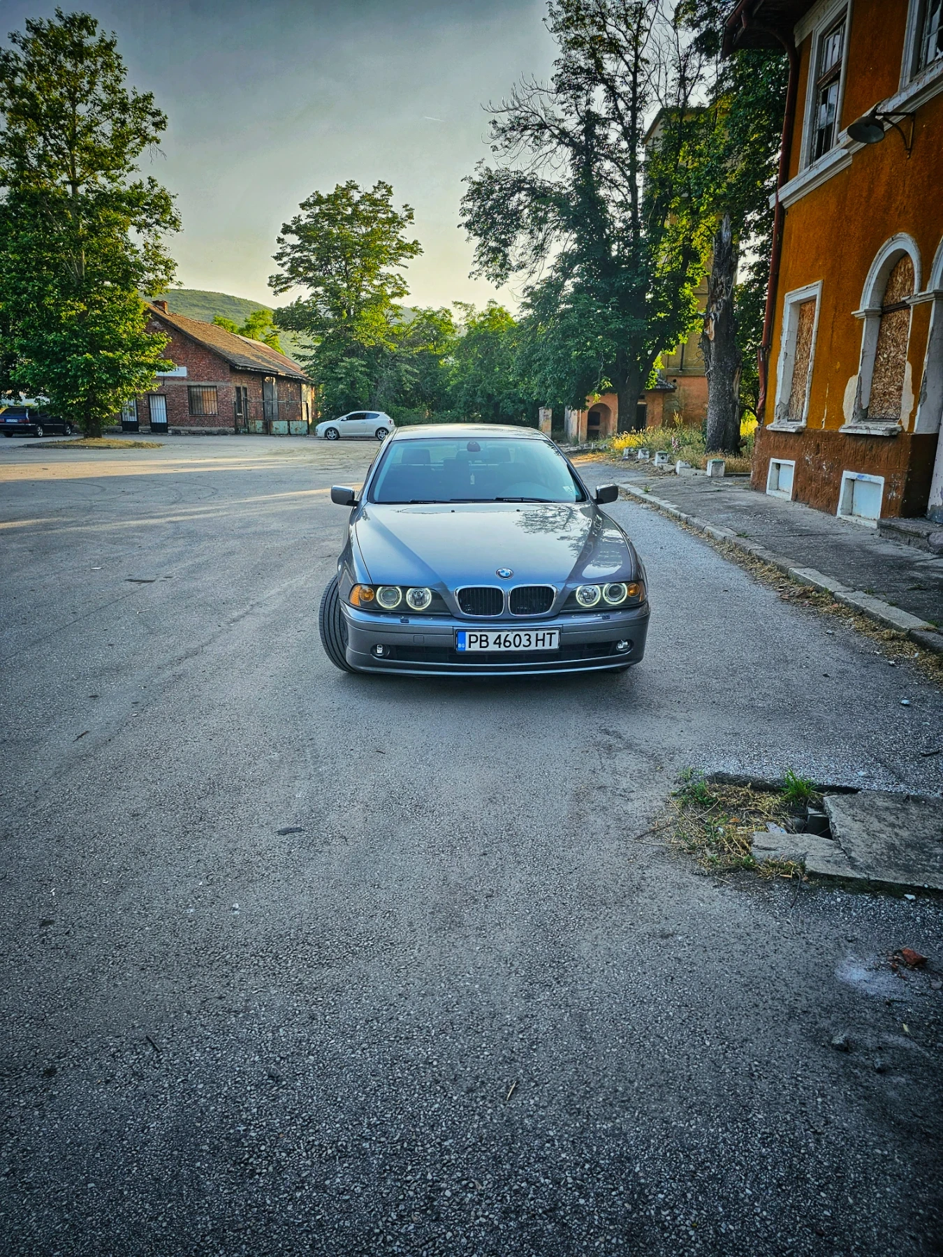 BMW 520, снимка 11 - Автомобили и джипове - 55848267