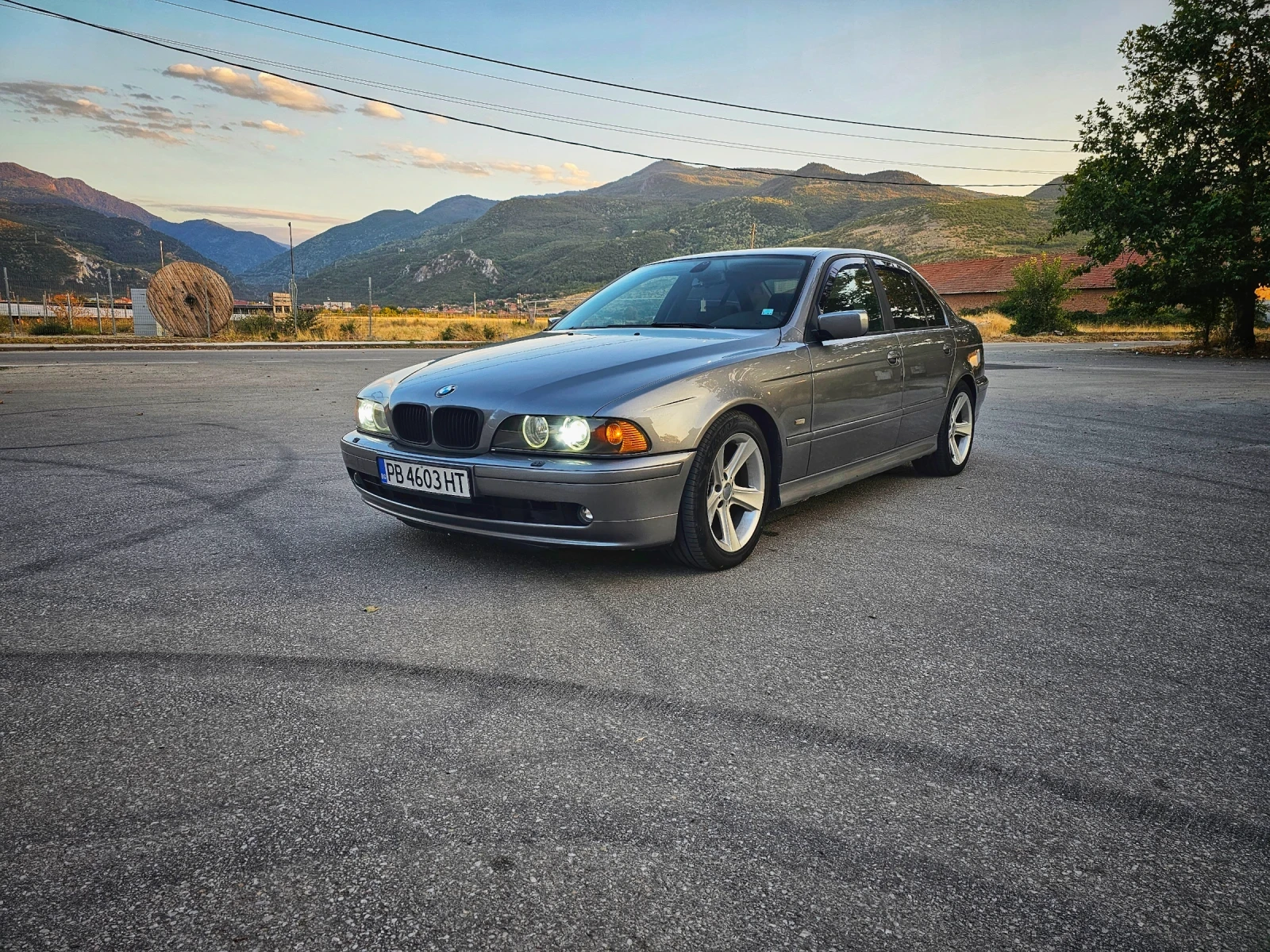 BMW 520, снимка 3 - Автомобили и джипове - 55848267