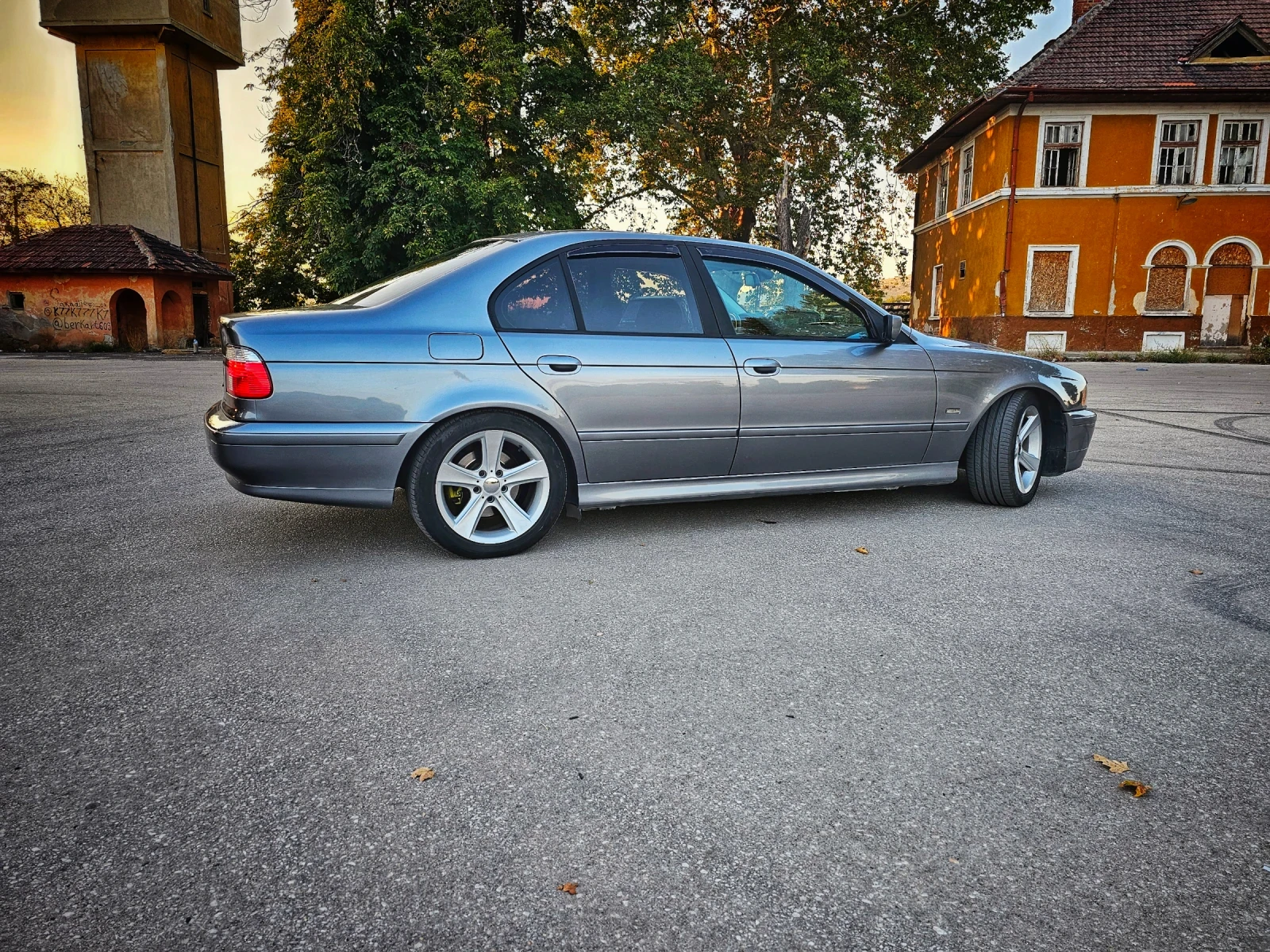 BMW 520, снимка 8 - Автомобили и джипове - 55848267