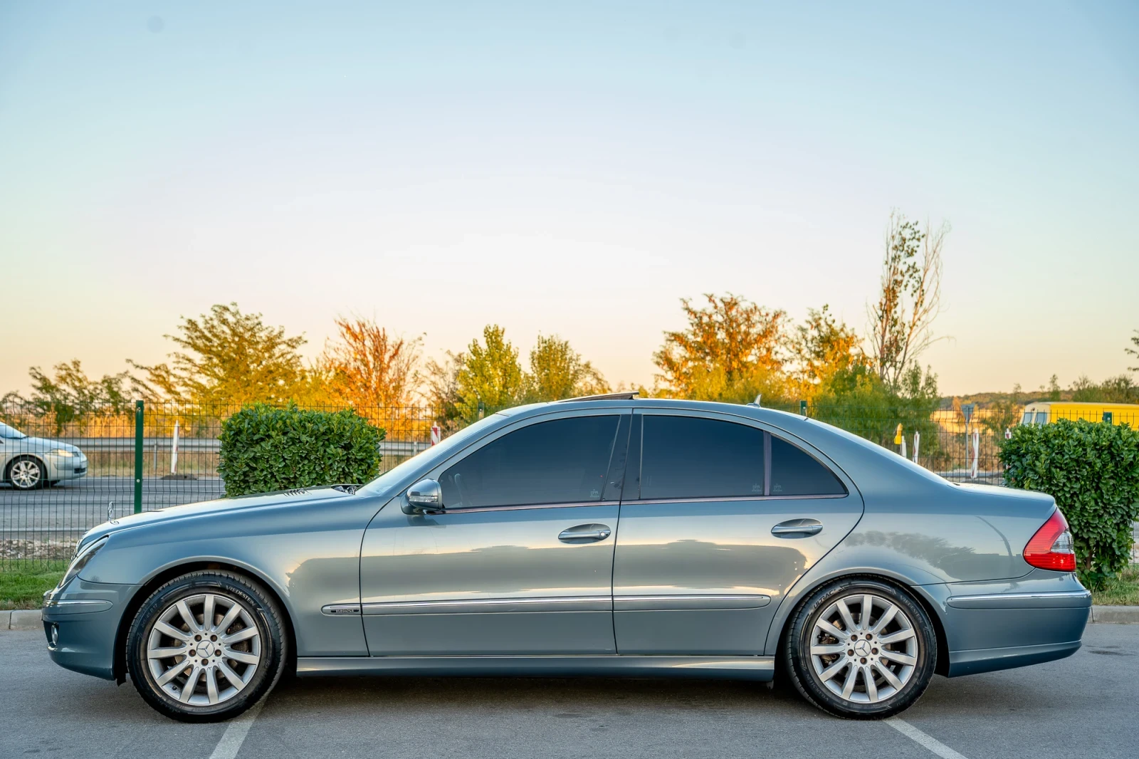Mercedes-Benz E 320 EVO !! НА ПРУЖИНИ !!ПЕРФЕКТНА, снимка 5 - Автомобили и джипове - 56010910