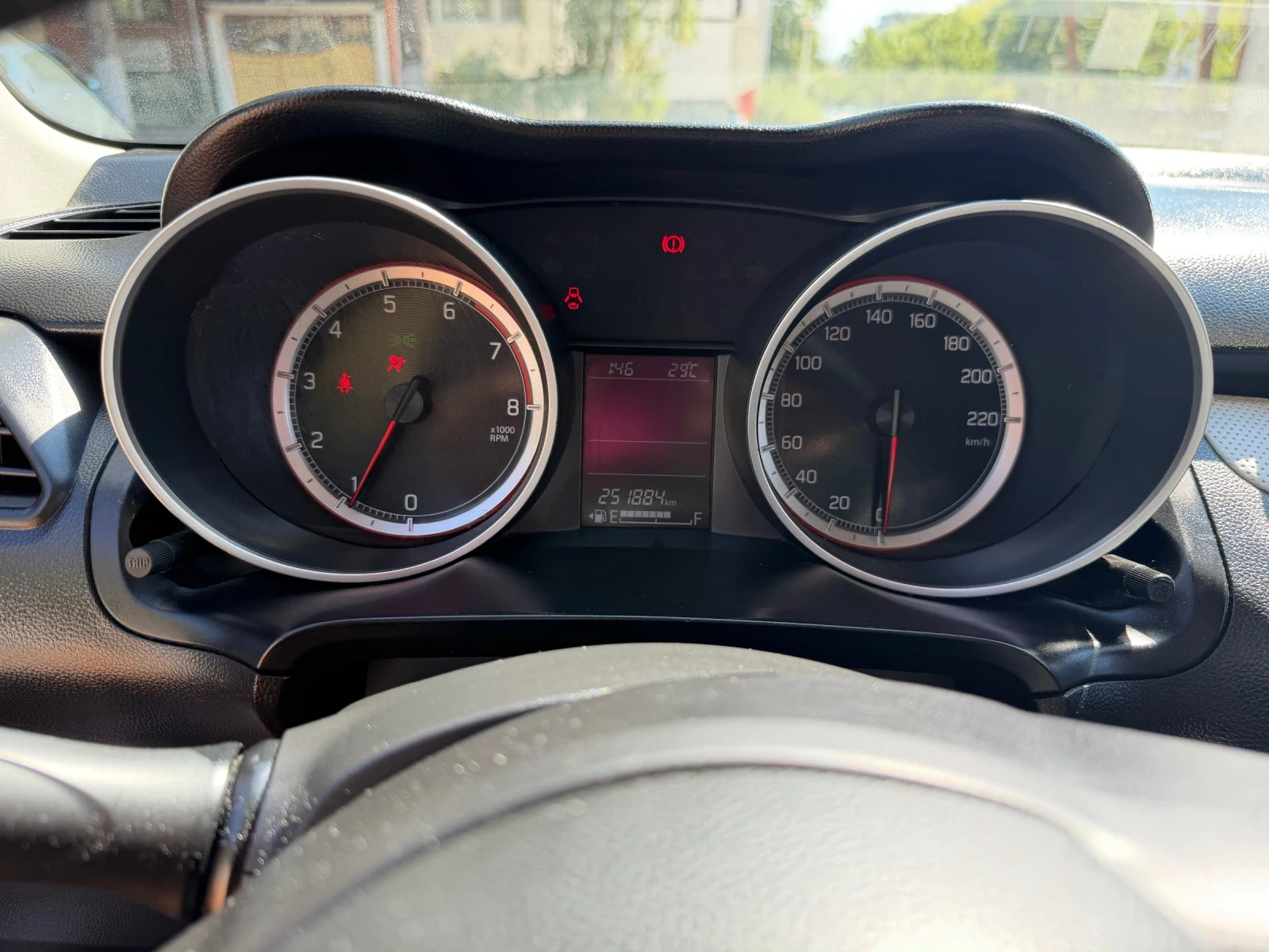 Suzuki Swift, снимка 6 - Автомобили и джипове - 56205517