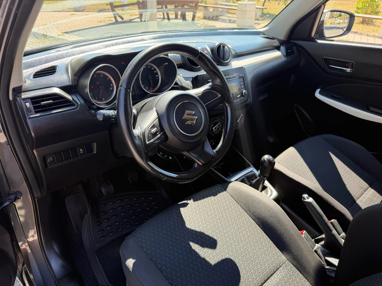 Suzuki Swift, снимка 9 - Автомобили и джипове - 56205517