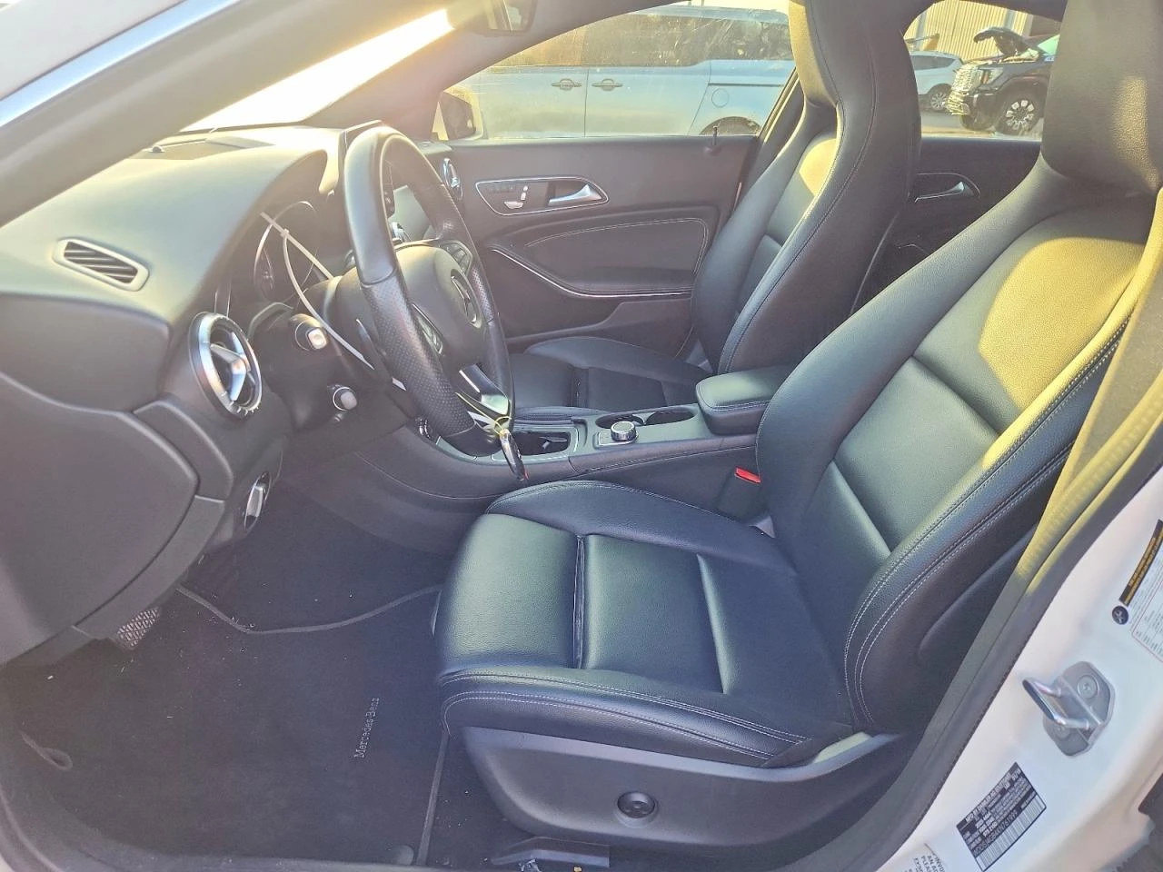 Mercedes-Benz CLA 250 2.0l 4Matic, снимка 7 - Автомобили и джипове - 56226709