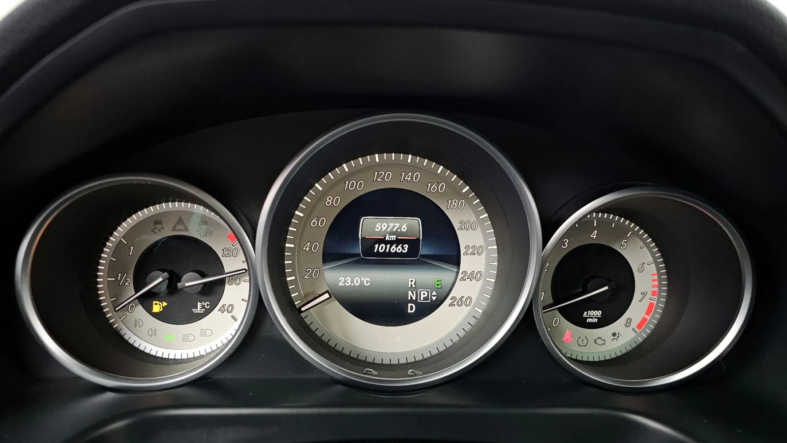 Mercedes-Benz E 300 3.5 V6 4MATIC, ������� �� ����� �������, 360-��� | Mobile.bg � ����������� 7
