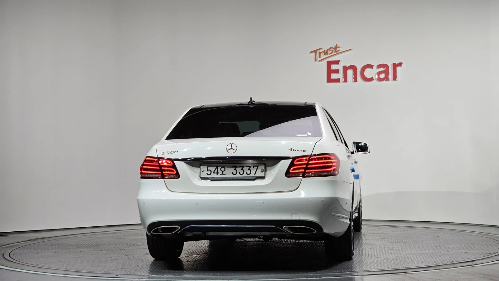 Mercedes-Benz E 300 3.5 V6 4MATIC, ������� �� ����� �������, 360-��� | Mobile.bg � ����������� 4