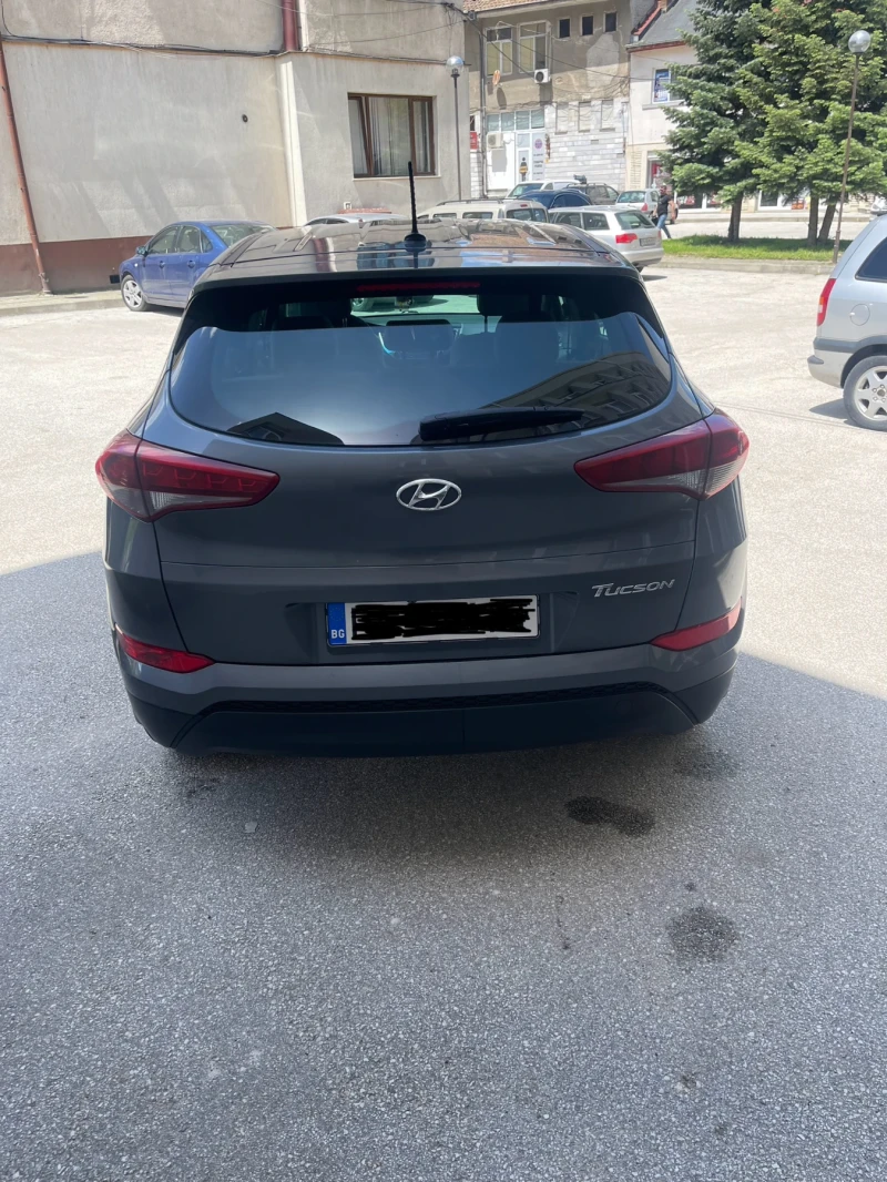 Hyundai Tucson, снимка 4 - Автомобили и джипове - 47117749