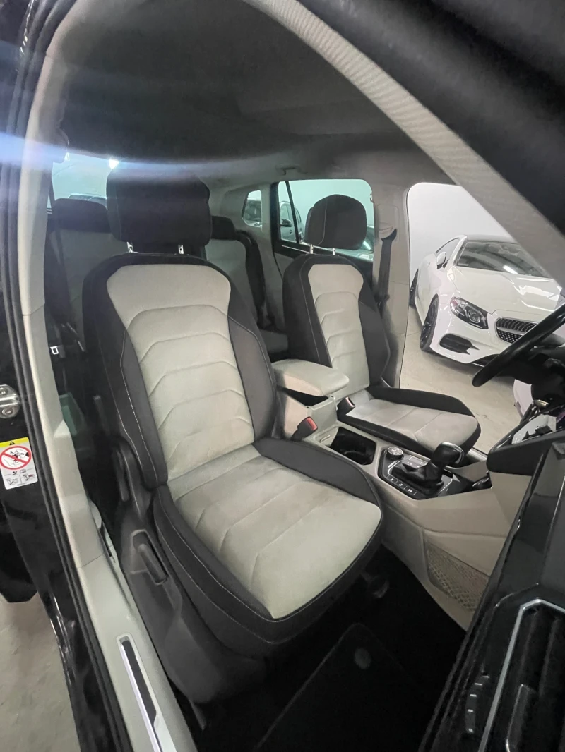 VW Tiguan Rline/4motion/Digital/Led adaptiv/kamera/TOP!!!, снимка 15 - Автомобили и джипове - 51222780