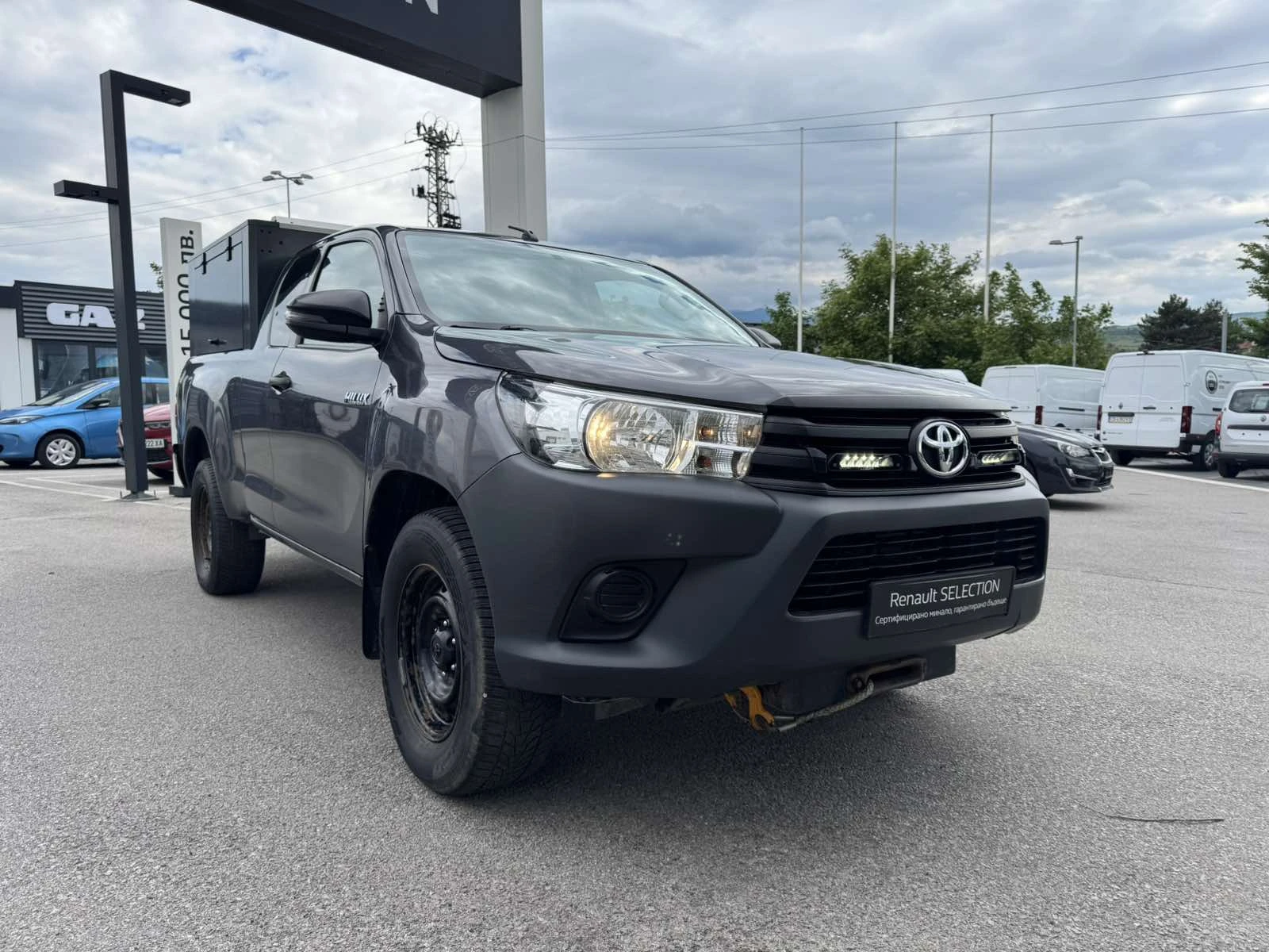 Toyota Hilux 2.4 d - изображение 8