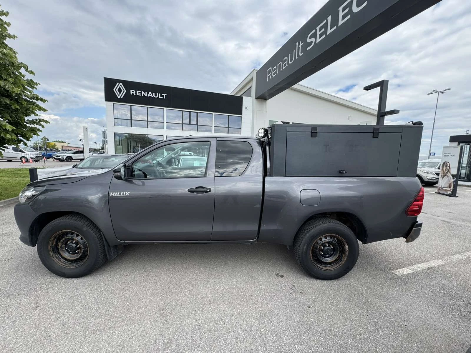 Toyota Hilux 2.4 d - изображение 3