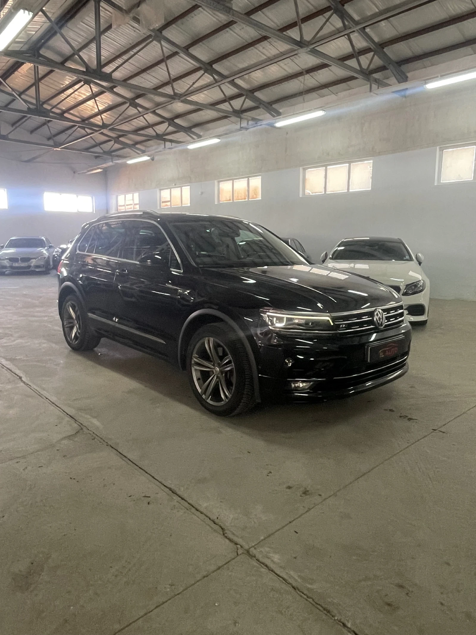 VW Tiguan Rline/4motion/Digital/Led adaptiv/kamera/TOP!!! - изображение 3