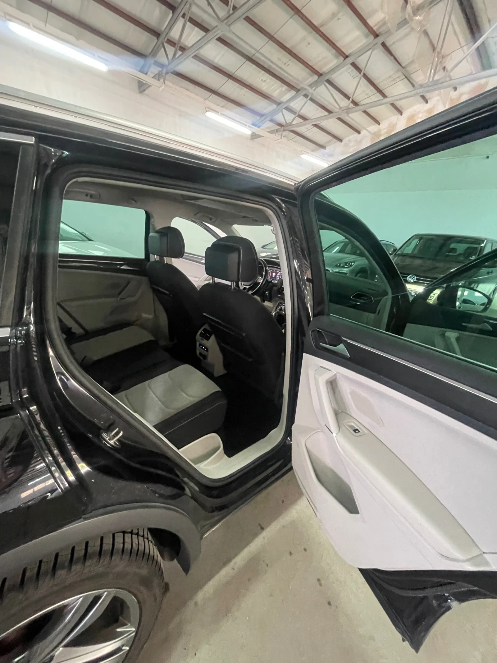 VW Tiguan Rline/4motion/Digital/Led adaptiv/kamera/TOP!!! | Mobile.bg   17