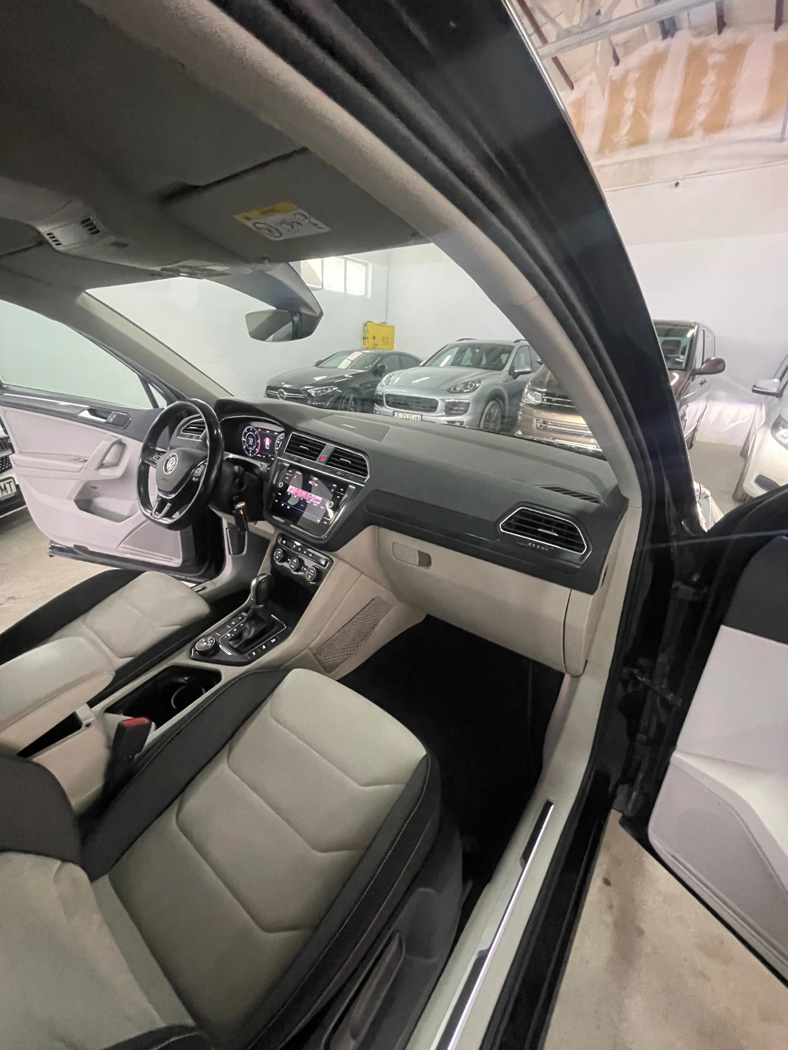 VW Tiguan Rline/4motion/Digital/Led adaptiv/kamera/TOP!!! | Mobile.bg   13