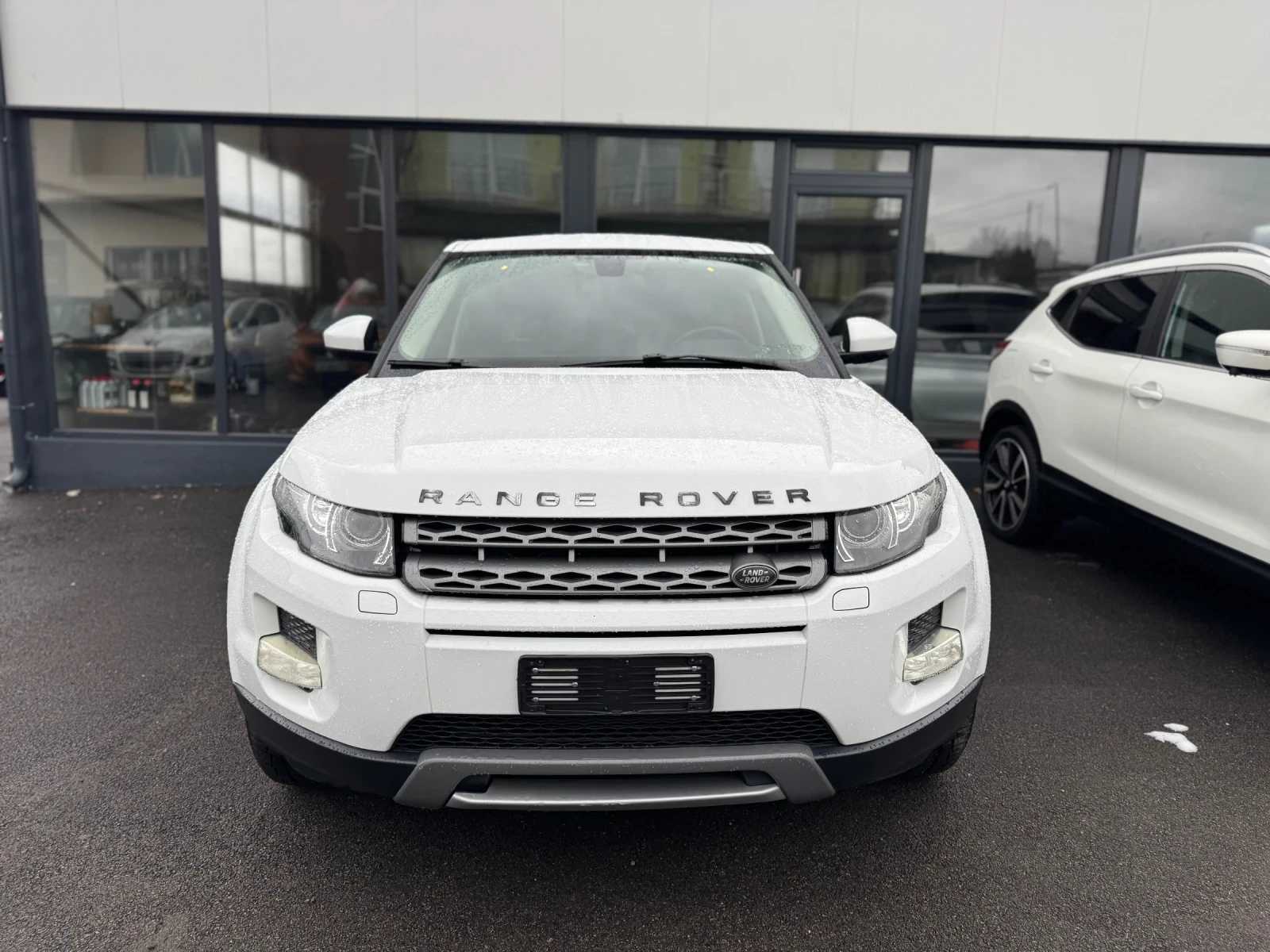 Land Rover Range Rover Evoque 2.2TD4 PRESTIGE  - изображение 2