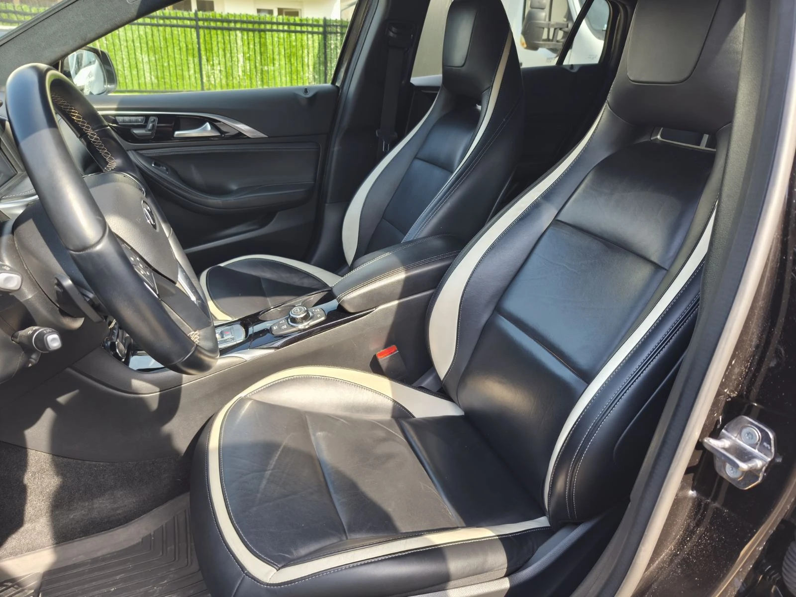 Infiniti QX30 ЛИЗИНГ//2.0T//АВТОМАТ//ПРЕМИУМ, снимка 10 - Автомобили и джипове - 53728416