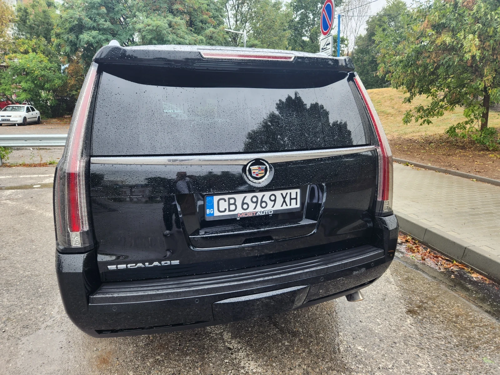 Cadillac Escalade Platinum - изображение 2