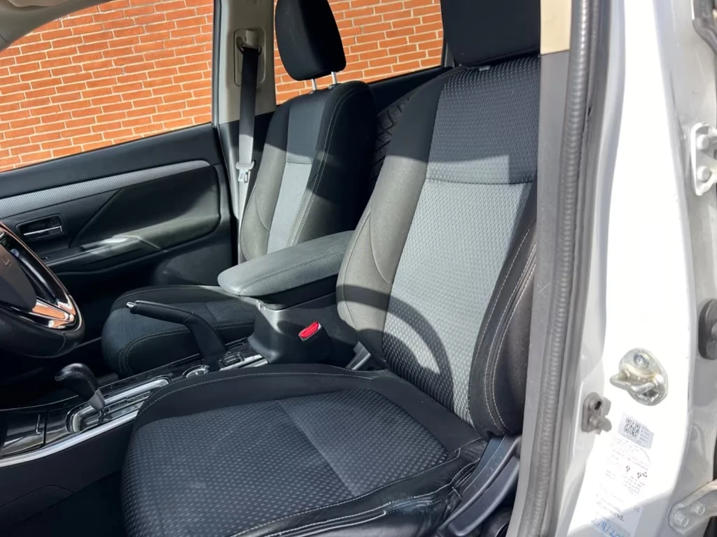 Mitsubishi Outlander Edition+ 4WD AUT. 2.0бензин 150кс DK, снимка 8 - Автомобили и джипове - 54828171