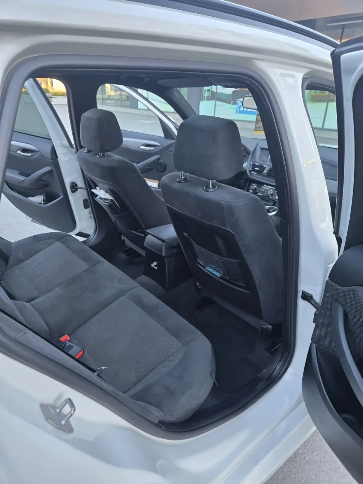 BMW X1, снимка 10 - Автомобили и джипове - 54908624