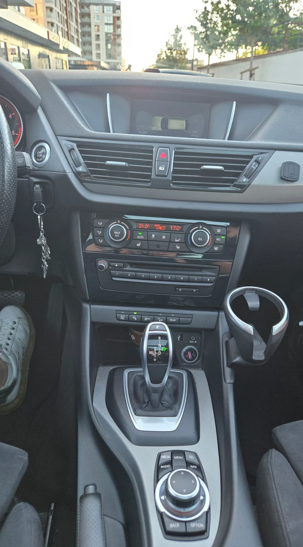 BMW X1, снимка 17 - Автомобили и джипове - 55774416