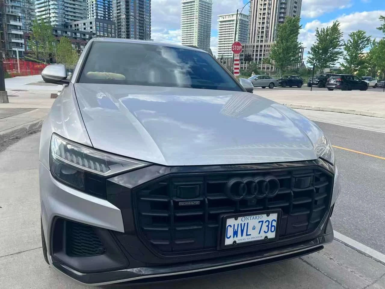 Audi Q8 Technik/B&O/ОБДУХВАНЕ/ПАНОРАМА/ДИСТРОНИК/360, снимка 2 - Автомобили и джипове - 54923676