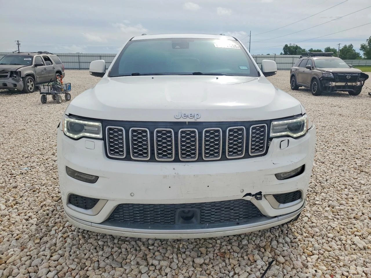 Jeep Grand cherokee SUMMIT 5.7 HEMI ДИСТРОНИК HARMAN KARDON CARPLAY