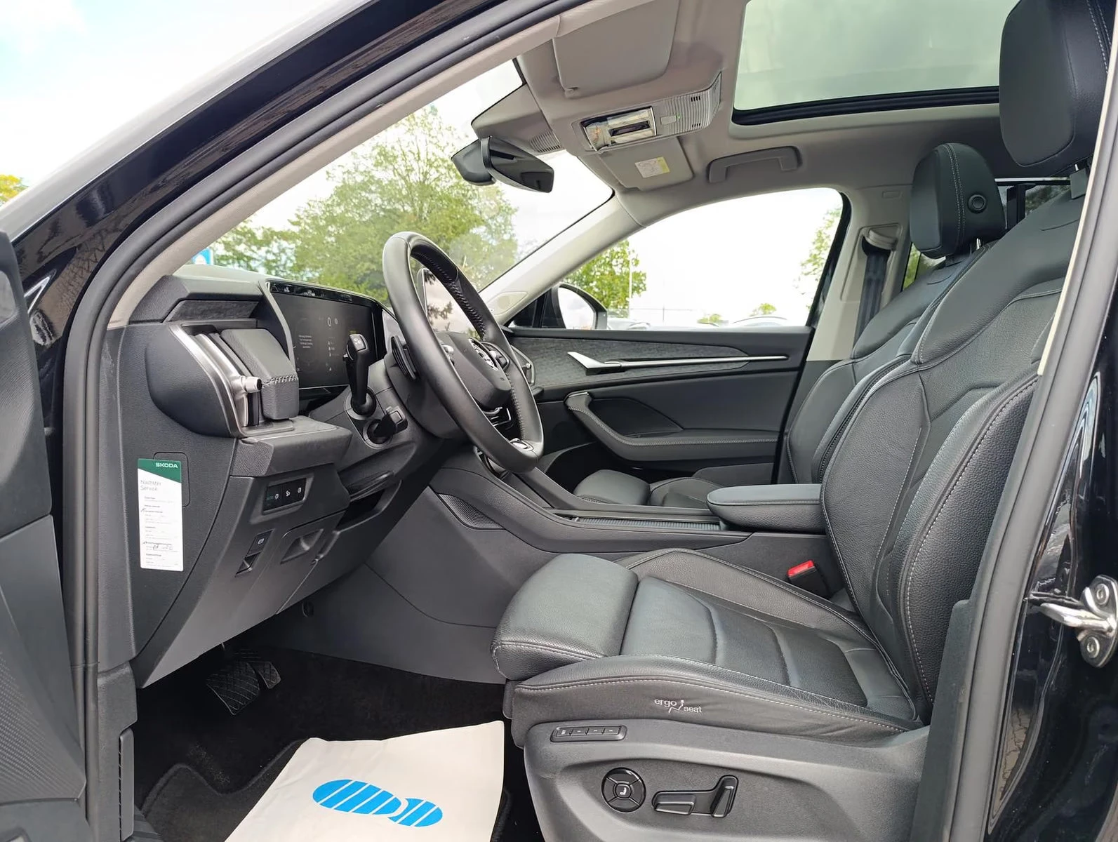 Skoda Kodiaq SELECTION/193HP/4X4/PANO/360/MEMO/HUD/AHK/671q, снимка 7 - Автомобили и джипове - 55999786