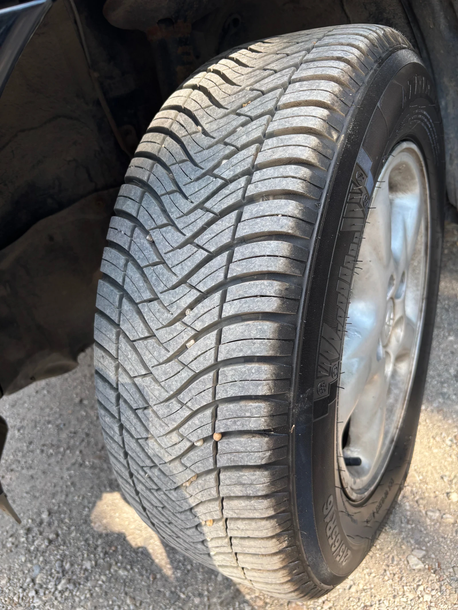 Toyota Rav4 2.0 D4D, снимка 15 - Автомобили и джипове - 56294287