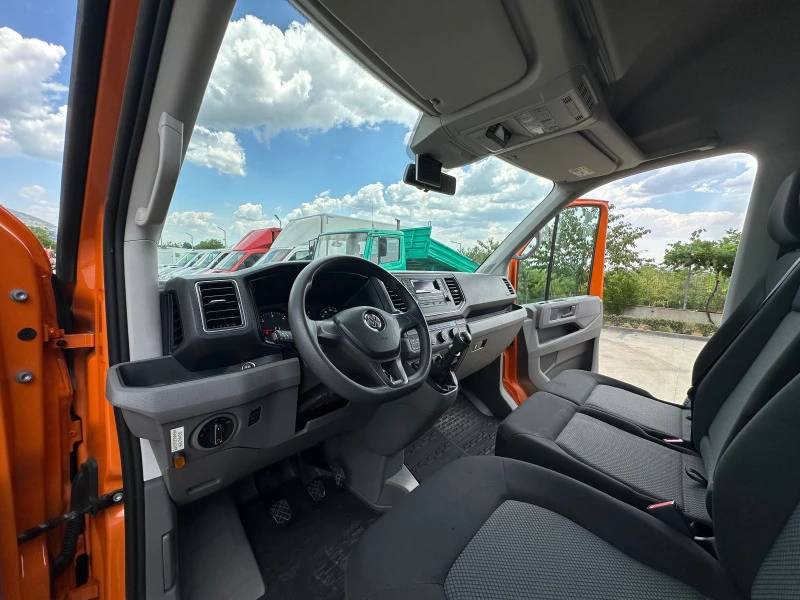 VW Crafter УНИКАТ!EURO6!КЛИМА!ПЕЧКА!FULL!, снимка 13 - Бусове и автобуси - 46568570