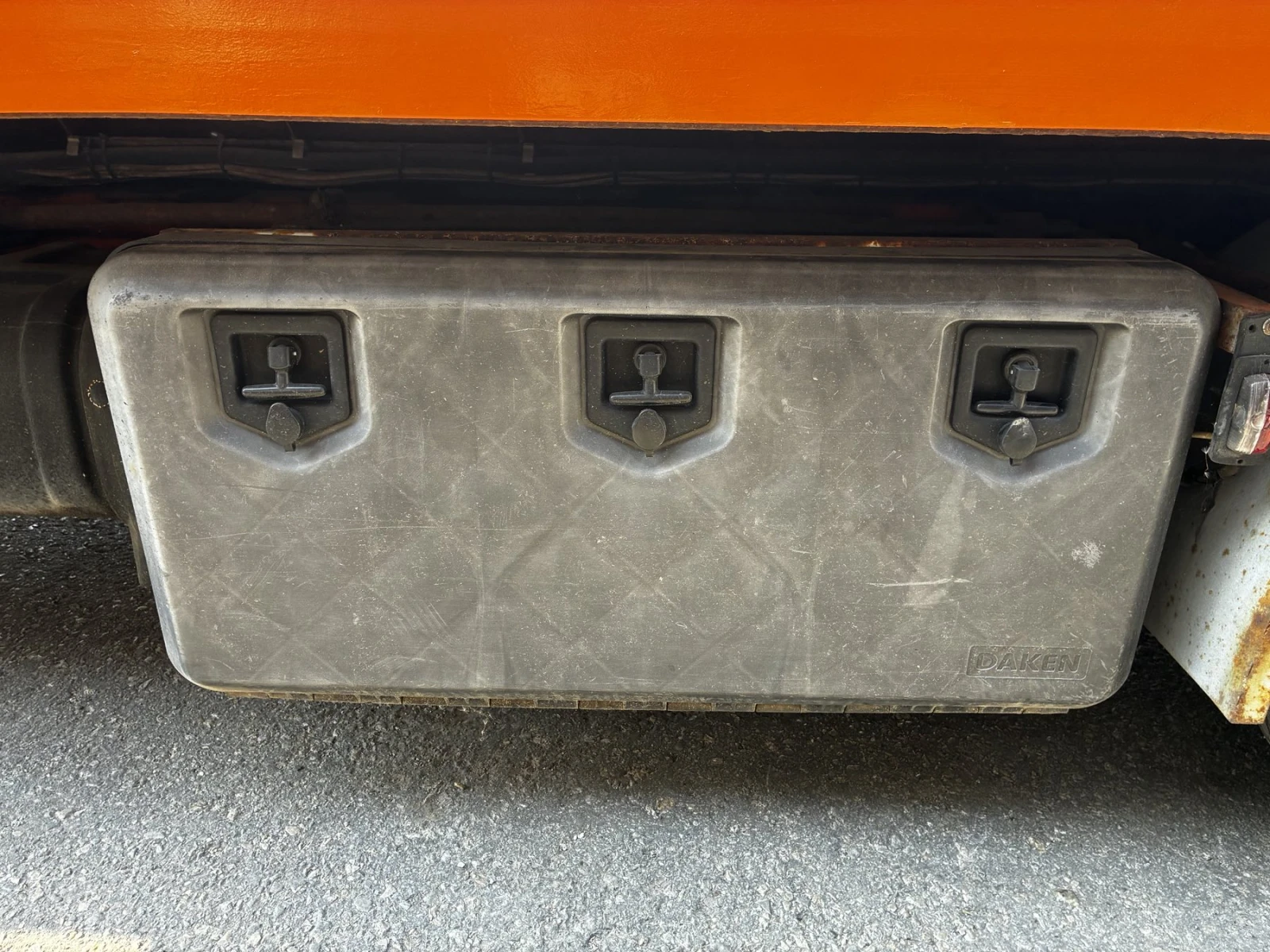 Iveco Daily 2.8TD, снимка 9 - Бусове и автобуси - 56042108
