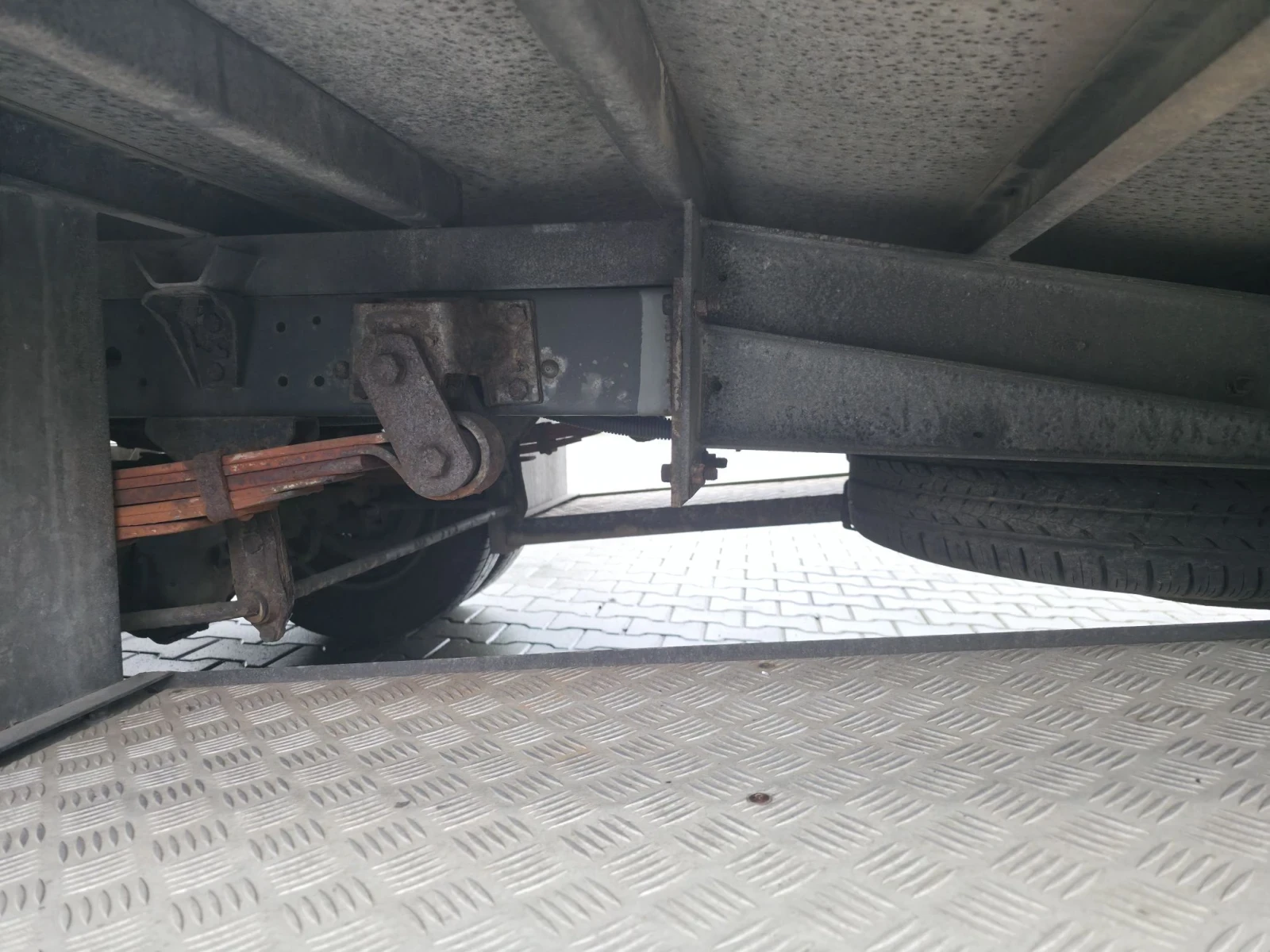 Iveco Daily 5 метра каросерия, снимка 7 - Бусове и автобуси - 56729623
