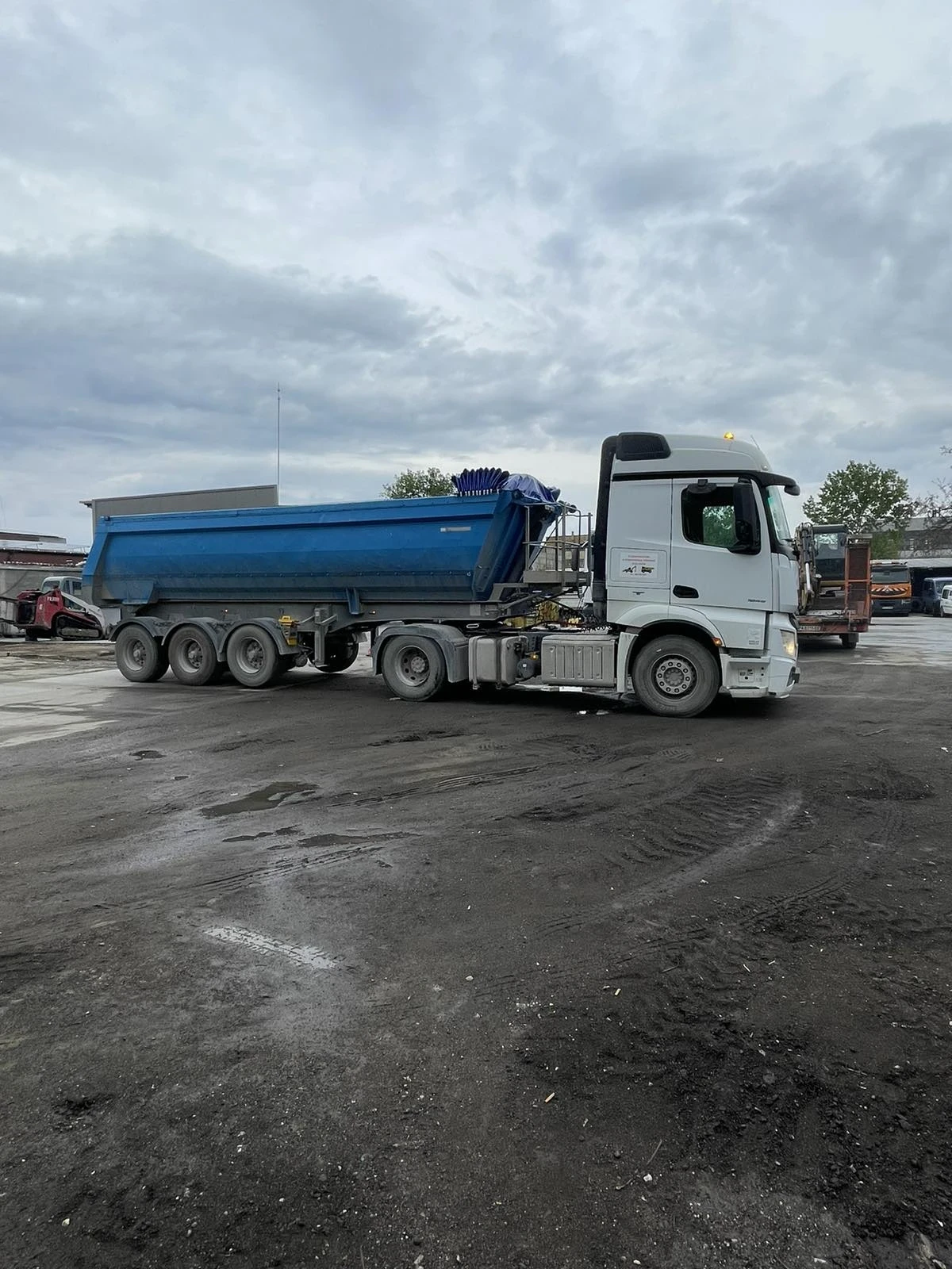 Mercedes-Benz Actros, снимка 4 - Камиони - 54337654